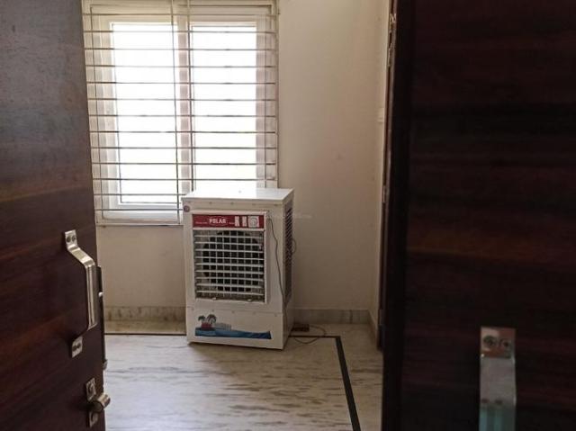 2 BHK Independent Builder Floor in Talwandi for rent Kota. The reference number is 10847261