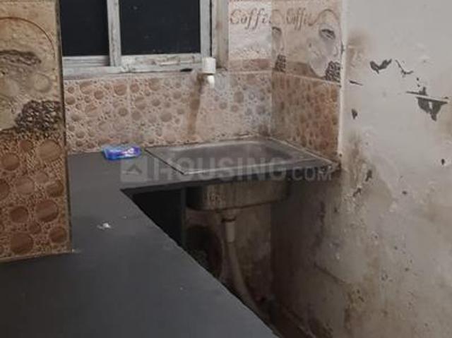 2 BHK Independent Builder Floor in Tangra for rent Kolkata. The reference number is 12633450