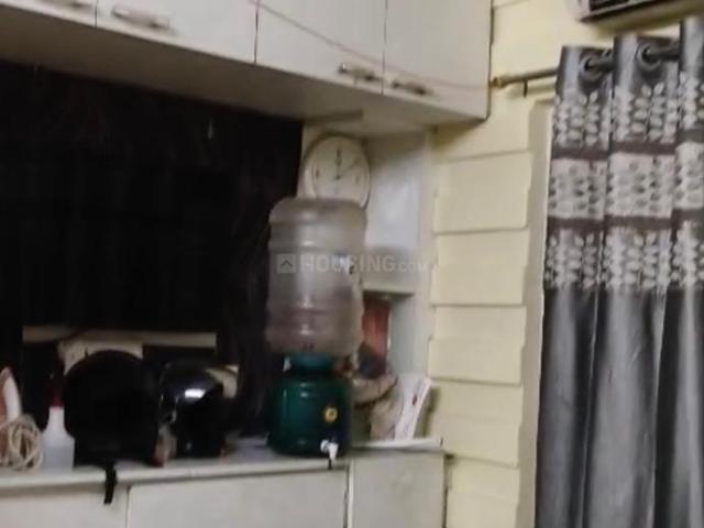 2 BHK Independent Builder Floor in Tangra for resale Kolkata. The reference number is 21257796