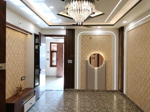 2 BHK Independent Builder Floor in Tara Nagar for resale New Delhi. The reference number is 19952156