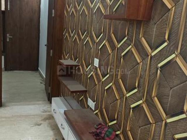 2 BHK Independent Builder Floor in Tilak Nagar for rent New Delhi. The reference number is 18199539