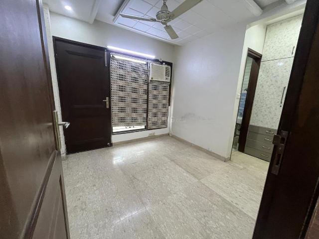 2 BHK Independent Builder Floor in Tilak Nagar for resale New Delhi. The reference number is 20453261