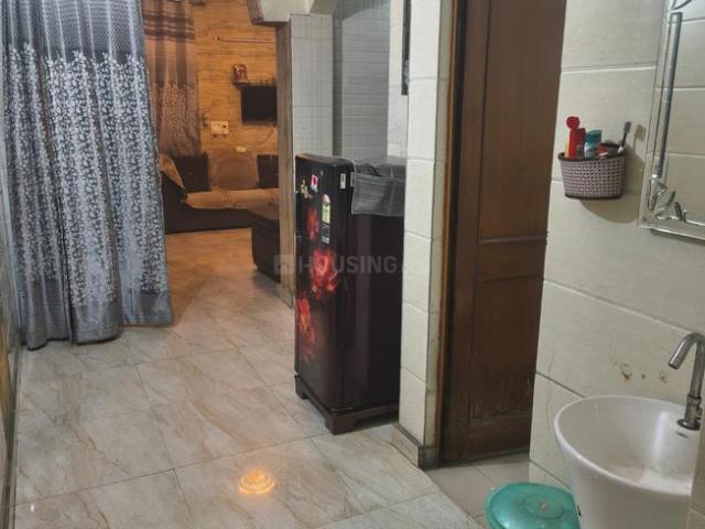 2 BHK Independent Builder Floor in Tilak Nagar for resale New Delhi. The reference number is 20935452