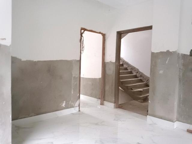 2 BHK Independent Builder Floor in Tollygunge for rent Kolkata. The reference number is 20769801