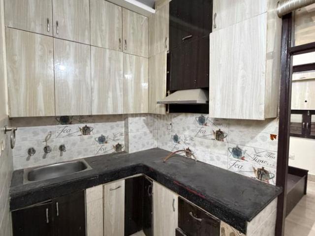 2 BHK Independent Builder Floor in Uttam Nagar for rent New Delhi. The reference number is 19217873
