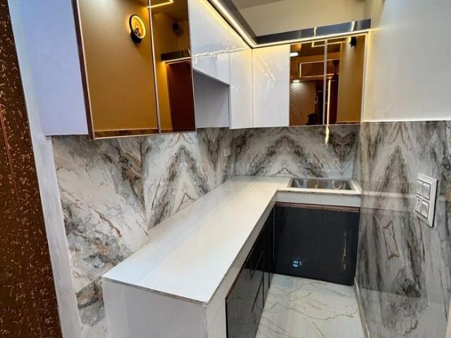 2 BHK Independent Builder Floor in Uttam Nagar for rent New Delhi. The reference number is 20116220