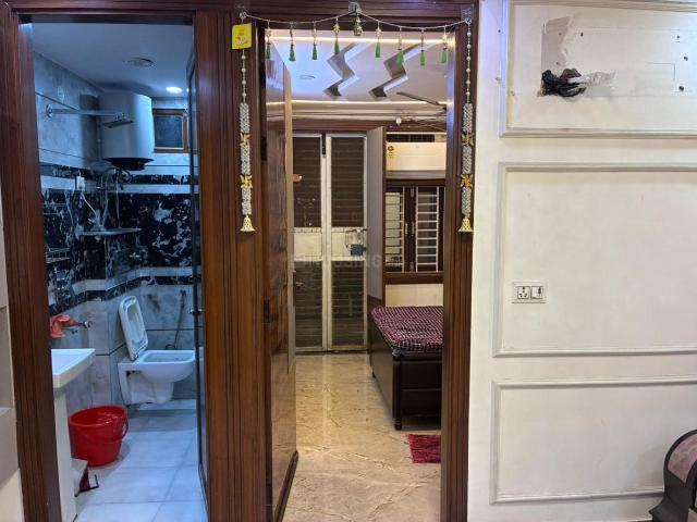 2 BHK Independent Builder Floor in Uttam Nagar for rent New Delhi. The reference number is 20384235