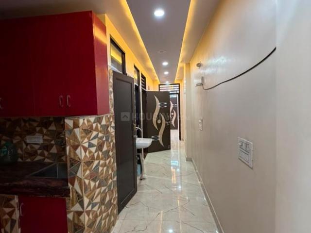 2 BHK Independent Builder Floor in Uttam Nagar for rent New Delhi. The reference number is 20744208