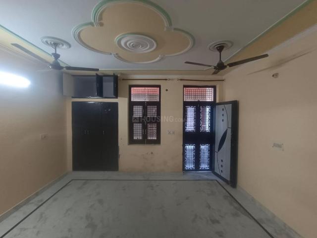 2 BHK Independent Builder Floor in Uttam Nagar for rent New Delhi. The reference number is 20755642