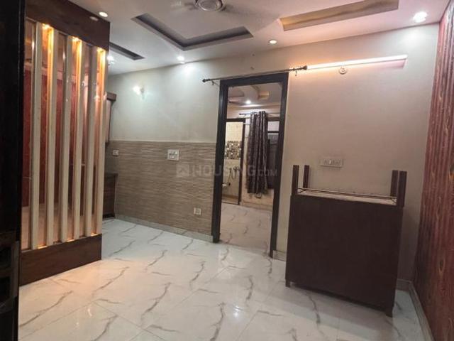 2 BHK Independent Builder Floor in Uttam Nagar for rent New Delhi. The reference number is 20885793