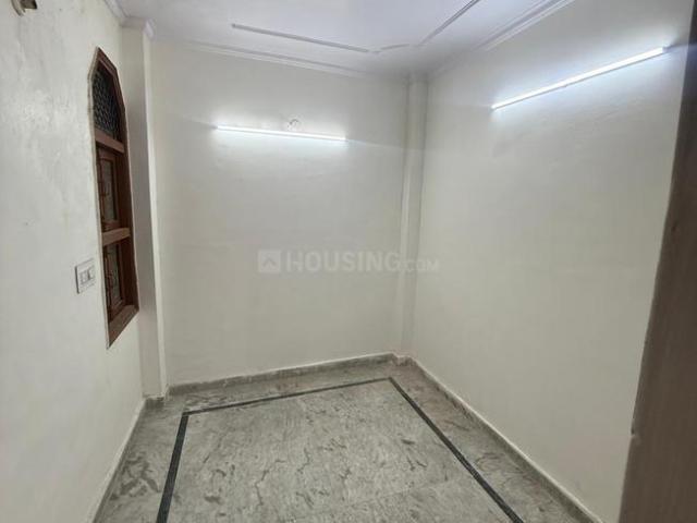 2 BHK Independent Builder Floor in Uttam Nagar for rent New Delhi. The reference number is 20917333