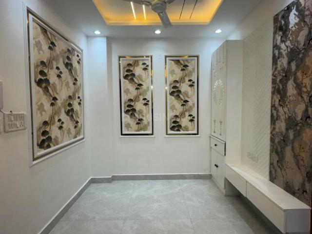 2 BHK Independent Builder Floor in Uttam Nagar for resale New Delhi. The reference number is 19743111