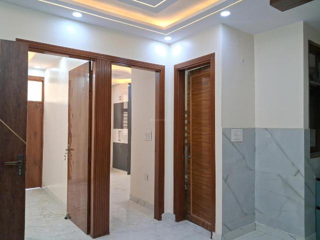 2 BHK Independent Builder Floor in Uttam Nagar for resale New Delhi. The reference number is 20895070