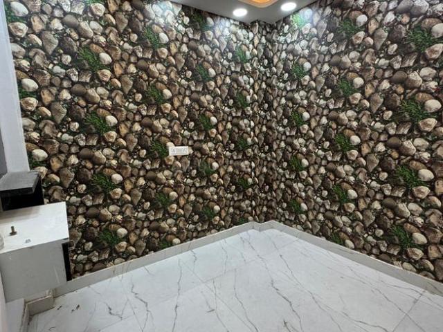 2 BHK Independent Builder Floor in Uttam Nagar for resale New Delhi. The reference number is 21216411