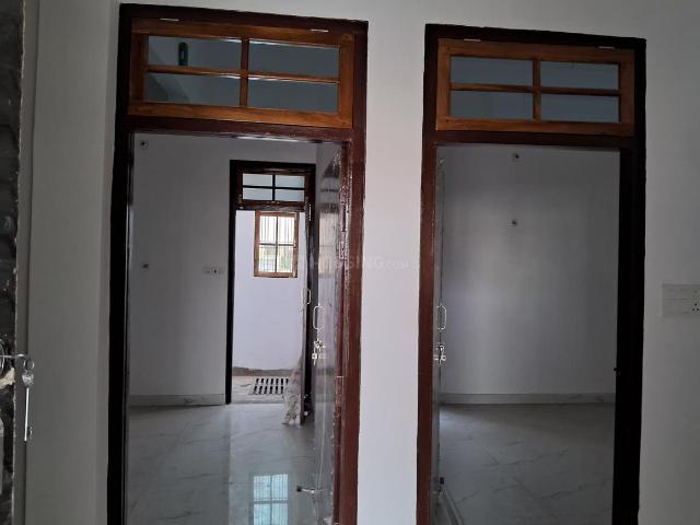 2 BHK Independent Builder Floor in Uattardhona for rent Lucknow. The reference number is 18717242
