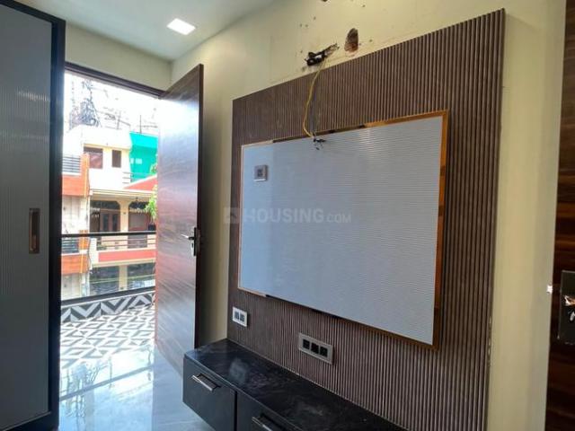 2 BHK Independent Builder Floor in Vaishali for rent Ghaziabad. The reference number is 21323873