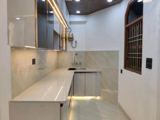 2 BHK Independent Builder Floor in Vaishali for resale Ghaziabad. The reference number is 16207892