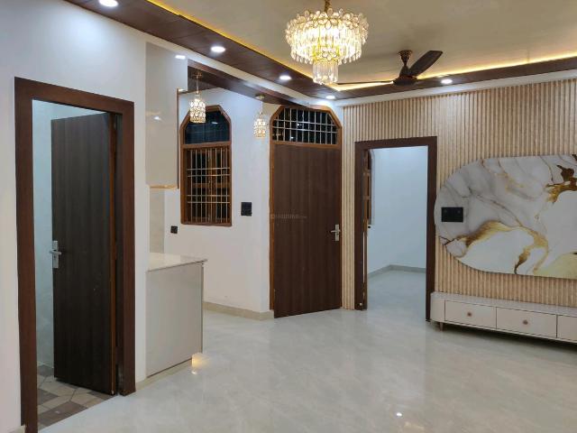 2 BHK Independent Builder Floor in Vaishali for resale Ghaziabad. The reference number is 18002134