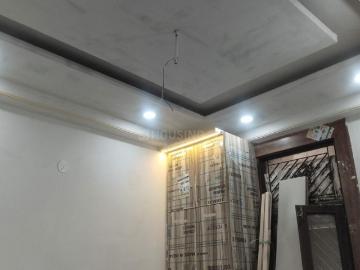 2 BHK Independent Builder Floor in Vaishali for resale Ghaziabad. The reference number is 19819014