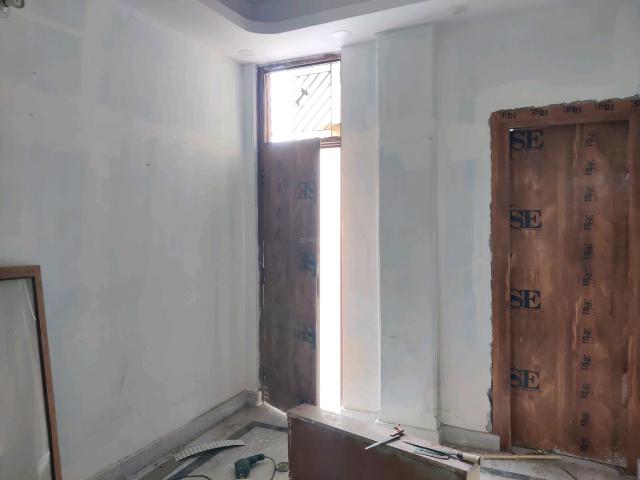 2 BHK Independent Builder Floor in Vaishali for resale Ghaziabad. The reference number is 19921246
