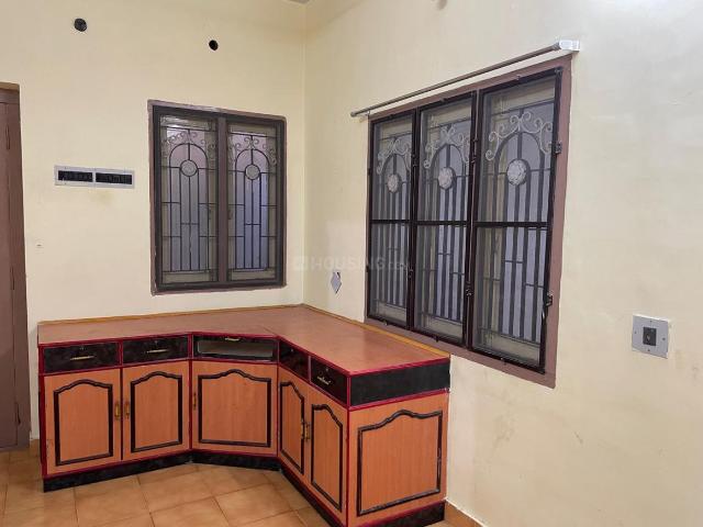 2 BHK Independent Builder Floor in Vasan Nagar for rent Tiruchirappalli. The reference number is 17159745