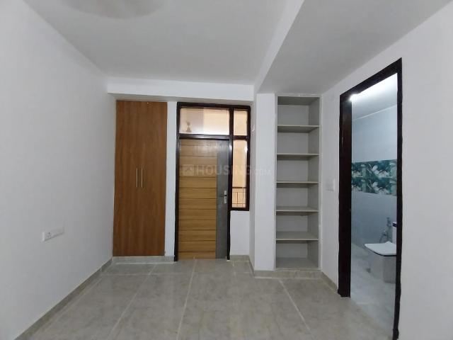 2 BHK Independent Builder Floor in Vasant Kunj for rent New Delhi. The reference number is 20697588
