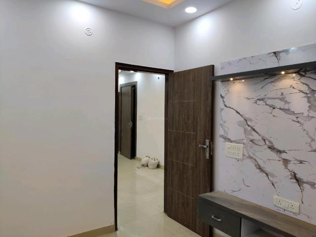 2 BHK Independent Builder Floor in Vasundhara for resale Ghaziabad. The reference number is 17517518
