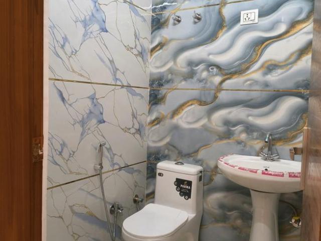 2 BHK Independent Builder Floor in Vasundhara for resale Ghaziabad. The reference number is 21310934