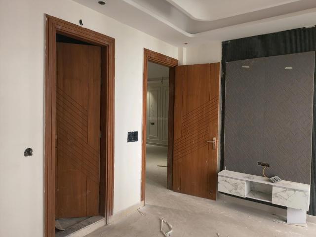 4 BHK Independent Builder Floor in Vasundhara for resale Ghaziabad. The reference number is 21310951