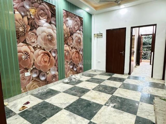 2 BHK Independent Builder Floor in Vasundhara for resale Ghaziabad. The reference number is 21335630