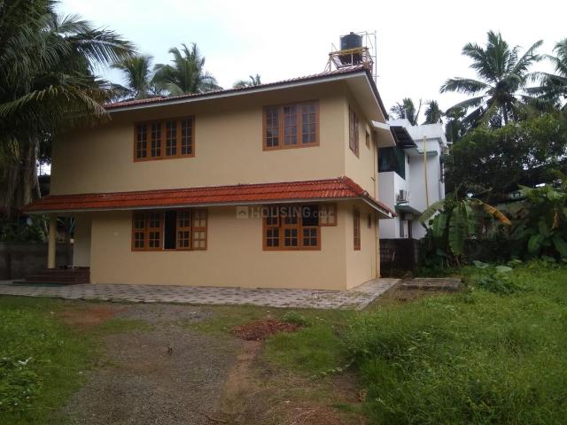 2 BHK Independent Builder Floor in Vellayil for rent Kozhikode. The reference number is 21316306