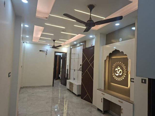 2 BHK Independent Builder Floor in Vikaspuri for rent New Delhi. The reference number is 19464548