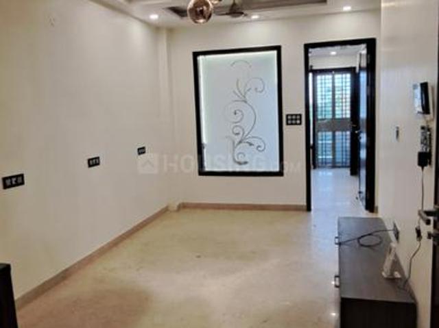 2 BHK Independent Builder Floor in Vikaspuri for resale New Delhi. The reference number is 18320140