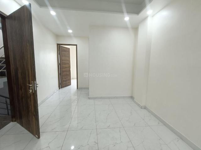2 BHK Independent Builder Floor in Vivek Vihar for rent New Delhi. The reference number is 21239461
