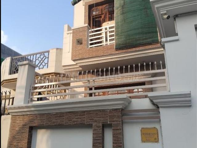 2 BHK Independent Builder Floor in Vrindavan Yojana for rent Lucknow. The reference number is 18404136