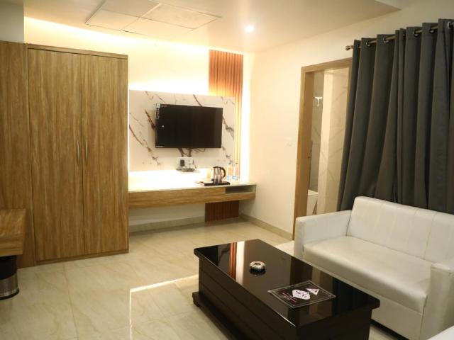 2 BHK Independent Builder Floor in Vrindavan Yojana for rent Lucknow. The reference number is 21356255