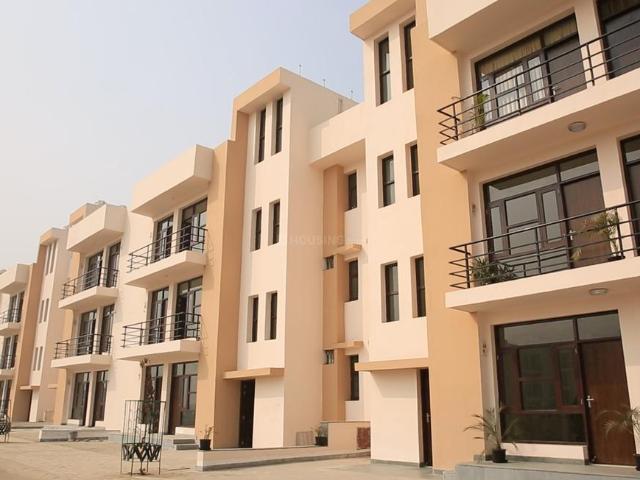 2 BHK Independent Builder Floor in Wave City for resale Ghaziabad. The reference number is 18729919