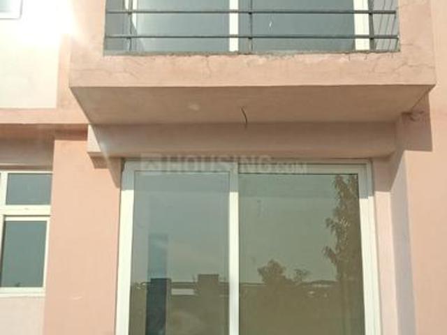 2 BHK Independent Builder Floor in Wave City for resale Ghaziabad. The reference number is 19710956