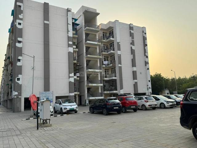 2 BHK Independent Builder Floor in Wave City for resale Ghaziabad. The reference number is 21146112