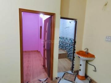 2 BHK Independent Builder Floor in Wazirabad for rent New Delhi. The reference number is 12985832
