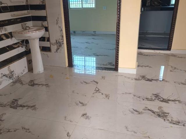2 BHK Independent House in Tankapani Road for rent Bhubaneswar. The reference number is 20586747