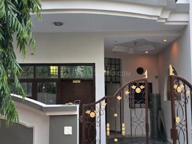 2 BHK Independent House in Tajganj for rent Agra. The reference number is 20532670