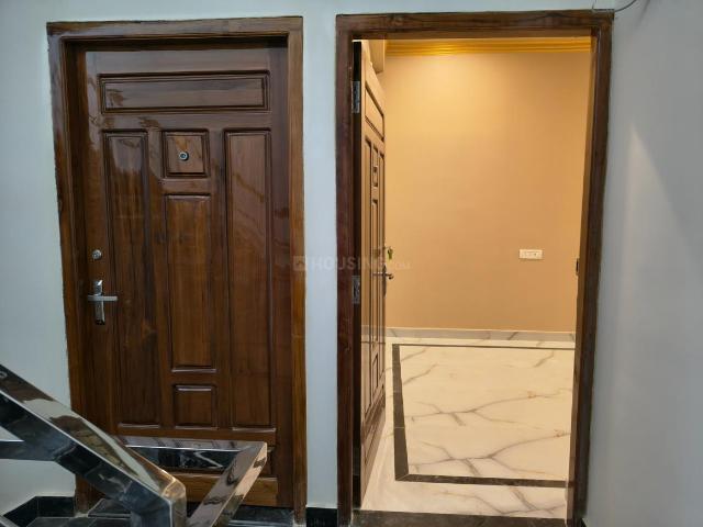 2 BHK Independent House in Taktakpur for rent Varanasi. The reference number is 20730710