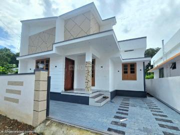 2 BHK Independent House in Thattampady for resale Kochi. The reference number is 20470894