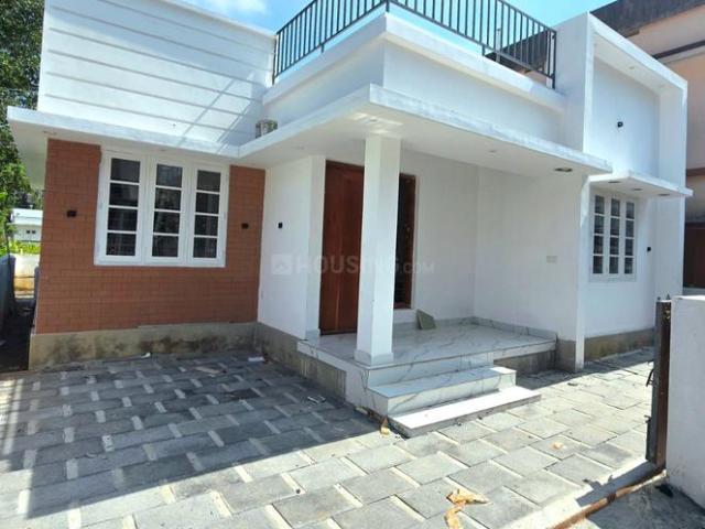2 BHK Independent House in Thattampady for resale Kochi. The reference number is 21213522