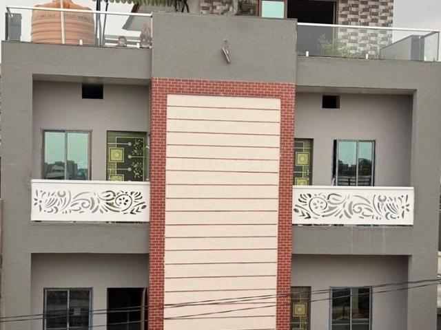 2 BHK Independent House in Ujala Circle for rent Ahmedabad. The reference number is 21168401