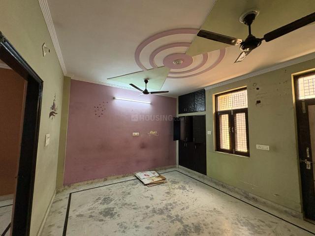 2 BHK Independent House in Uttam Nagar for rent New Delhi. The reference number is 18031046