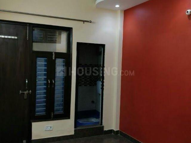 2 BHK Independent House in Uttam Nagar for rent New Delhi. The reference number is 20960401