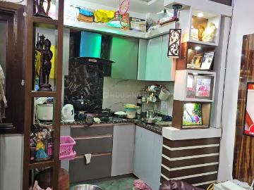 2 BHK Independent House in Uttam Nagar for resale New Delhi. The reference number is 18097657