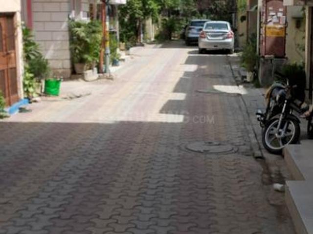 2 BHK Independent House in Uttam Nagar for resale New Delhi. The reference number is 21239397